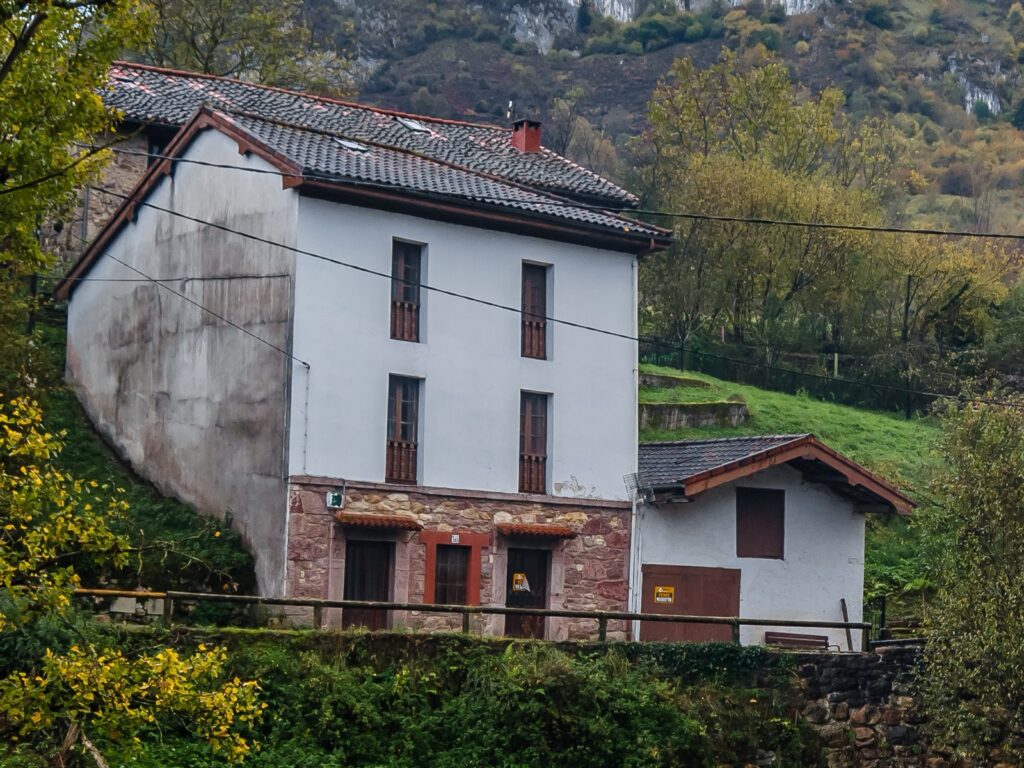 Vivienda de piedra (foto de muestra)